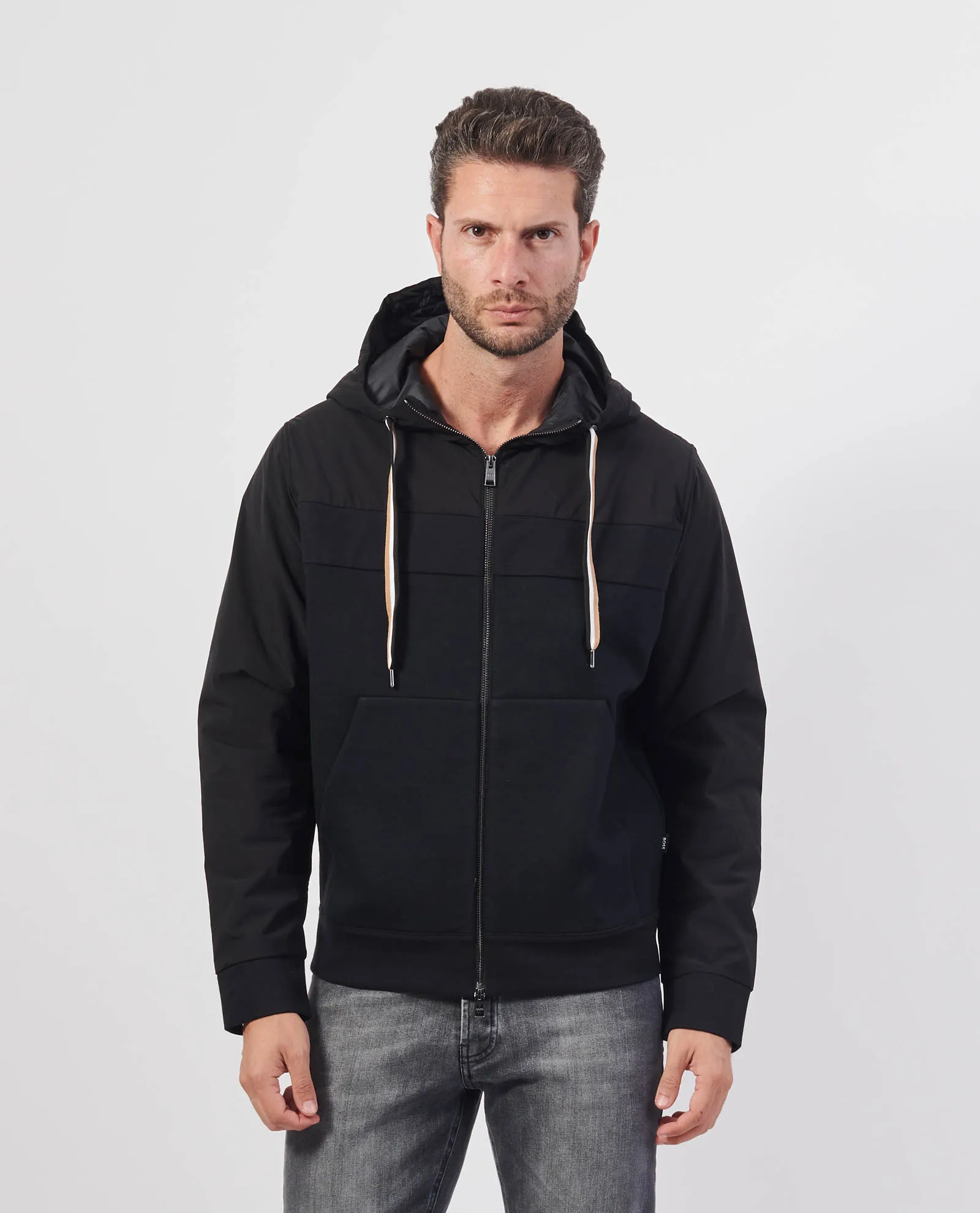 BOSS      Felpa uomo di Boss fullzip nera con cappuccio