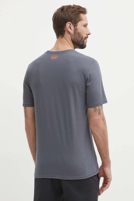 Under Armour t-shirt