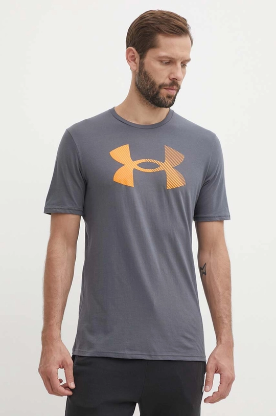 Under Armour t-shirt