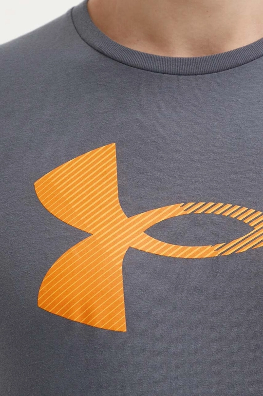 Under Armour t-shirt